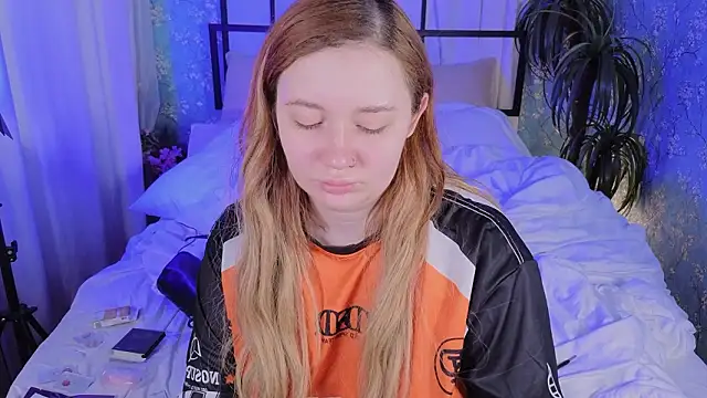 carolina elf online show from March 12, 6:30 am