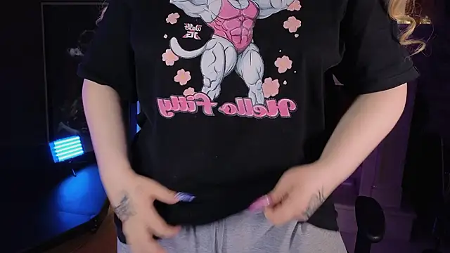 carolina elf online show from March 22, 8:18 am