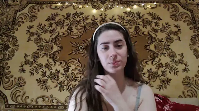 Snapshot of INELIKA chatting on December 3, 9:57 pm INELIKA online show from December 3, 9:57 pm