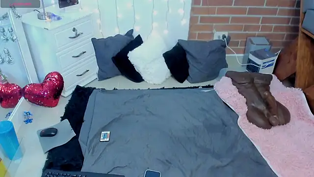 merida blue  online show from January 15, 7:26 am