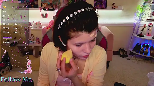 Snapshot of Katya_Zaitseva chatting on May 15, 12:23 pm Katya Zaitseva online show from May 15, 12:23 pm