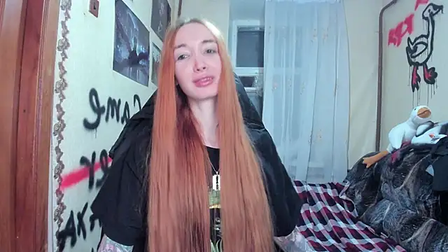 Roxy Silver online show from February 19, 8:20 pm