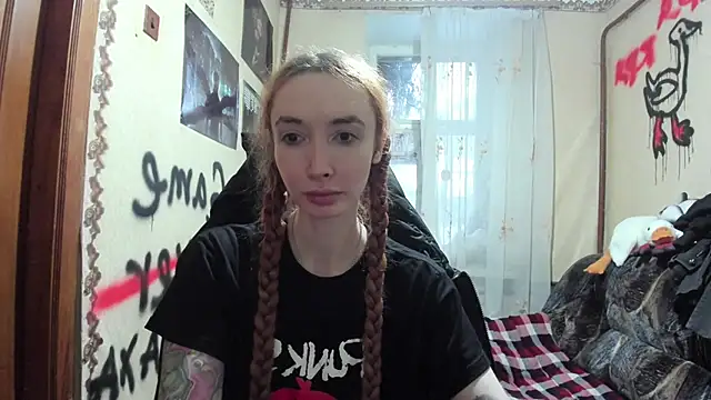 Roxy Silver online show from February 26, 6:54 pm