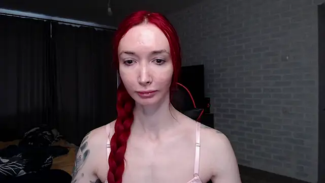 Roxy Silver online show from April 20, 8:39 am