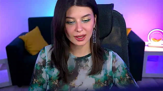 NicoleMun online show from March 4, 8:49 pm