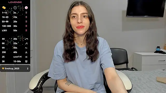 broosnica1 online show from December 1, 9:25 am