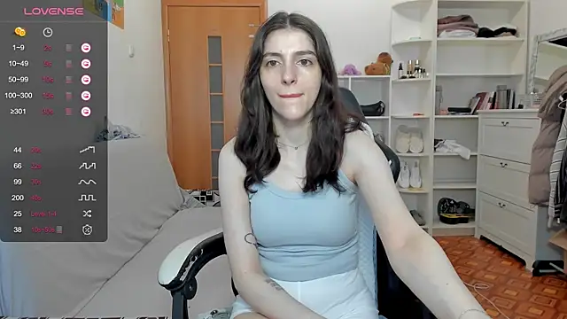 Snapshot of broosnica1 chatting on May 2, 8:30 am broosnica1 online show from May 2, 8:30 am