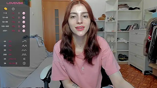 Snapshot of broosnica1 chatting on May 6, 8:19 am broosnica1 online show from May 6, 8:19 am