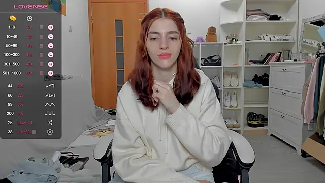 Snapshot of broosnica1 chatting on May 28, 7:49 am broosnica1 online show from May 28, 7:49 am