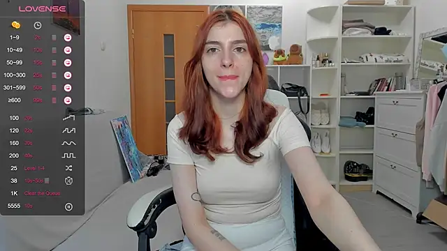 Snapshot of broosnica1 chatting on June 30, 6:14 am broosnica1 online show from June 30, 6:14 am