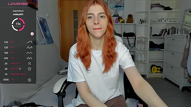 Snapshot of broosnica1 chatting on July 16, 7:25 am broosnica1 online show from July 16, 7:25 am