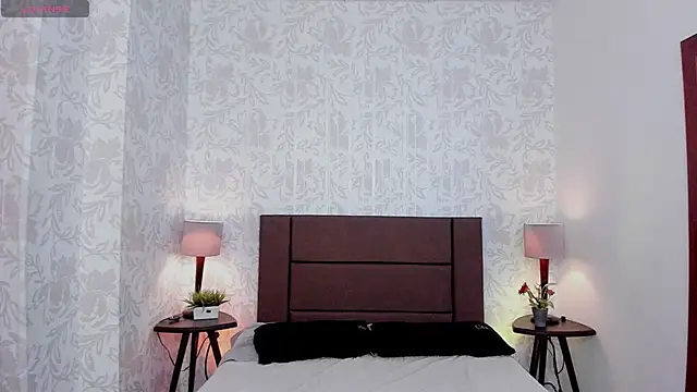 xenia golden online show from November 8, 1:44 pm