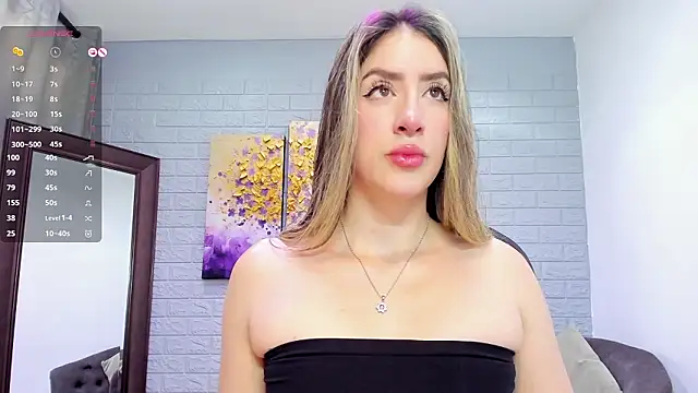  AlejaCruz  online show from March 3, 5:52 pm