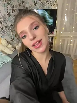 Snapshot of adel_secret chatting on January 15, 10:24 pm adel secret online show from January 15, 10:24 pm