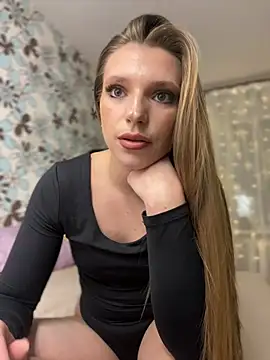 Snapshot of adel_secret chatting on February 4, 8:17 pm adel secret online show from February 4, 8:17 pm