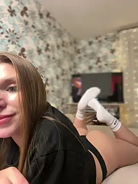 Snapshot of adel_secret chatting on February 14, 9:53 pm adel secret online show from February 14, 9:53 pm