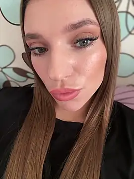 Snapshot of adel_secret chatting on February 20, 9:44 am adel secret online show from February 20, 9:44 am