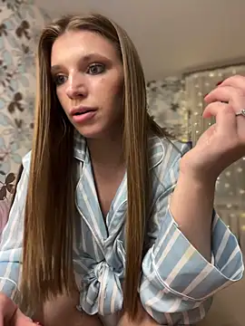 Snapshot of adel_secret chatting on March 1, 9:48 pm adel secret online show from March 1, 9:48 pm