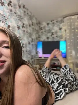 Snapshot of adel_secret chatting on March 4, 7:32 pm adel secret online show from March 4, 7:32 pm