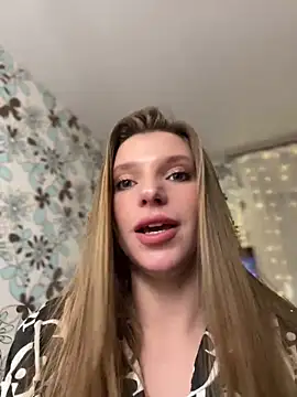 Snapshot of adel_secret chatting on March 22, 10:59 pm adel secret online show from March 22, 10:59 pm