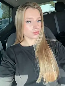 Snapshot of adel_secret chatting on September 9, 10:37 am adel secret online show from September 9, 10:37 am