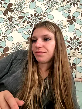 Snapshot of adel_secret chatting on September 10, 11:32 am adel secret online show from September 10, 11:32 am