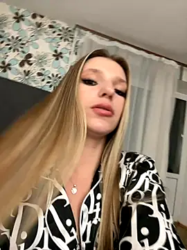 Snapshot of adel_secret chatting on September 26, 7:40 pm adel secret online show from September 26, 7:40 pm