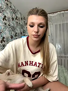 Snapshot of adel_secret chatting on October 2, 7:32 pm adel secret online show from October 2, 7:32 pm