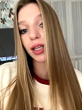 Snapshot of adel_secret chatting on October 13, 7:47 pm adel secret online show from October 13, 7:47 pm