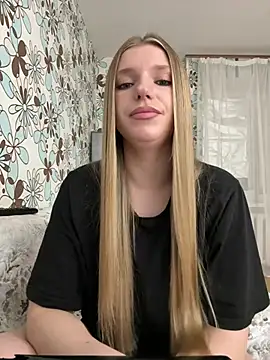 adel secret online show from April 20, 8:10 pm