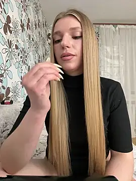 adel secret online show from April 21, 8:12 pm