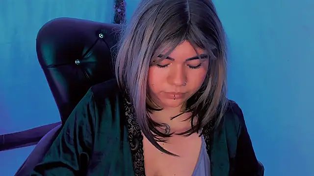 Snapshot of Samanta_cutee chatting on February 8, 2:38 pm Samanta cutee online show from February 8, 2:38 pm