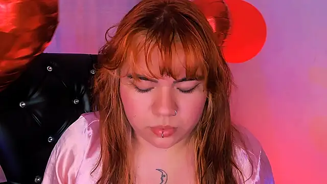 Snapshot of Samanta_cutee chatting on February 15, 8:43 pm Samanta cutee online show from February 15, 8:43 pm