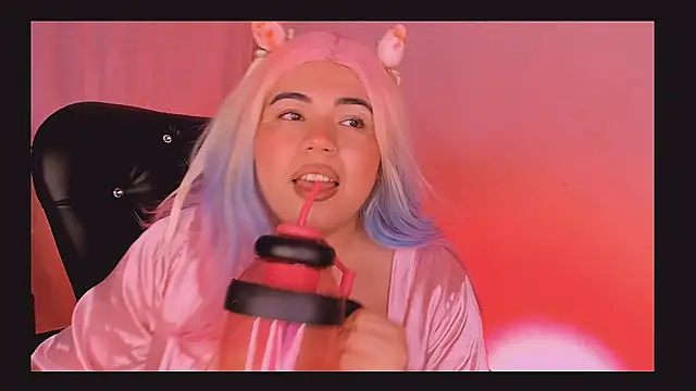 Snapshot of Samanta_cutee chatting on March 10, 12:37 pm Samanta cutee online show from March 10, 12:37 pm