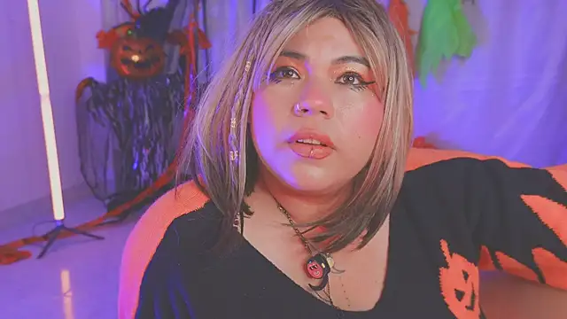 Snapshot of Samanta_cutee chatting on October 13, 10:59 am Samanta cutee online show from October 13, 10:59 am