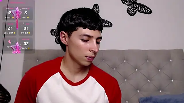 Snapshot of Adam_Clay21 chatting on December 14, 10:07 pm Adam Clay21 online show from December 14, 10:07 pm