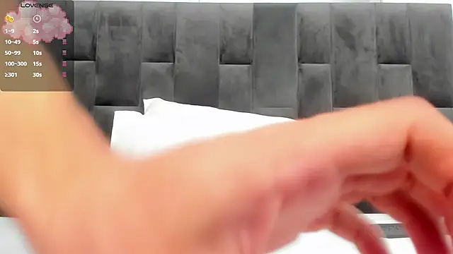 Adam Clay21 online show from December 19, 2:35 pm