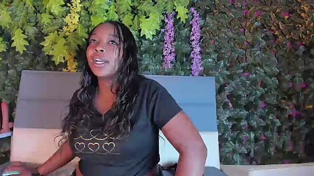 Snapshot of Charlotte__Brown_ chatting on January 31, 10:31 am Charlotte Brown online show from January 31, 10:31 am