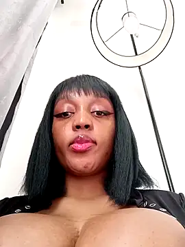 Busty Bambi online show from April 20, 11:24 am