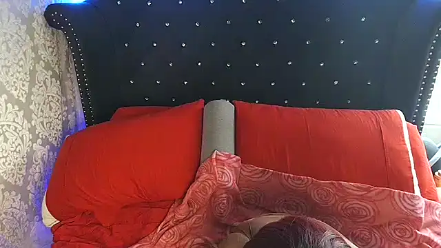 Snapshot of msyvette1970@xh chatting on January 4, 4:22 pm msyvette1970xh online show from January 4, 4:22 pm