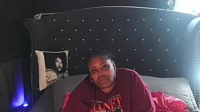 Snapshot of msyvette1970@xh chatting on January 20, 8:18 pm msyvette1970xh online show from January 20, 8:18 pm