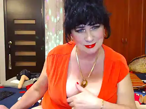 Snapshot of Olvia7985 chatting on February 7, 7:59 pm Olvia7985 online show from February 7, 7:59 pm