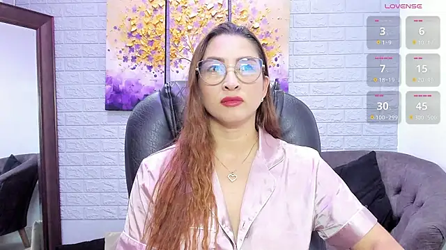  LaraMom  online show from March 10, 9:31 pm