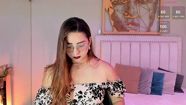  LaraMom  online show from April 13, 7:52 pm