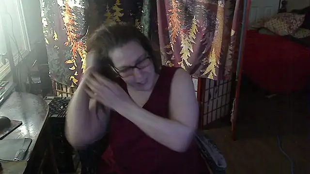 Snapshot of Ireallysquirt chatting on March 20, 2:05 am Ireallysquirt online show from March 20, 2:05 am