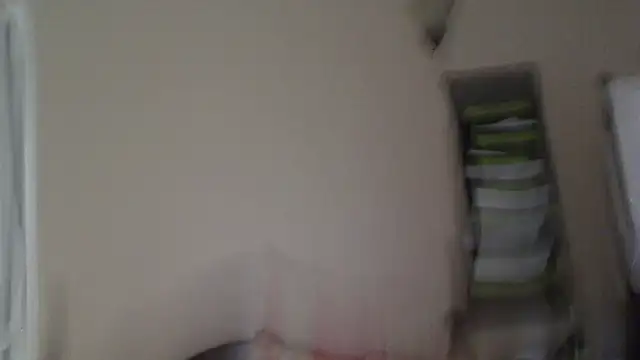 Snapshot of Ireallysquirt chatting on March 21, 3:44 am Ireallysquirt online show from March 21, 3:44 am