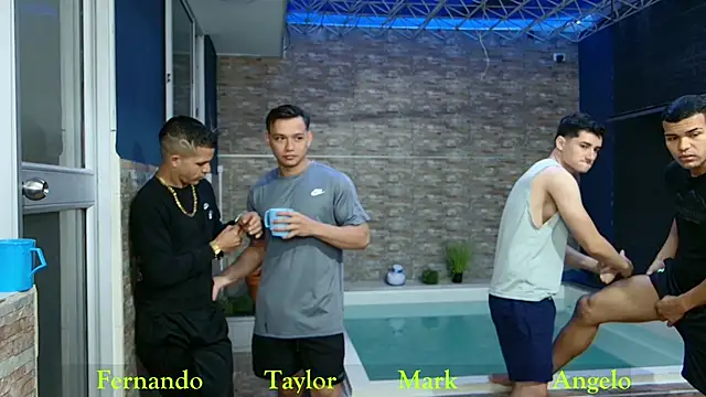 Snapshot of Boysgang_sex chatting on January 18, 11:32 am Boysgang sex online show from January 18, 11:32 am