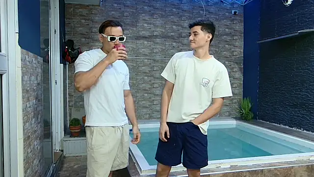 Snapshot of Boysgang_sex chatting on January 23, 11:37 am Boysgang sex online show from January 23, 11:37 am