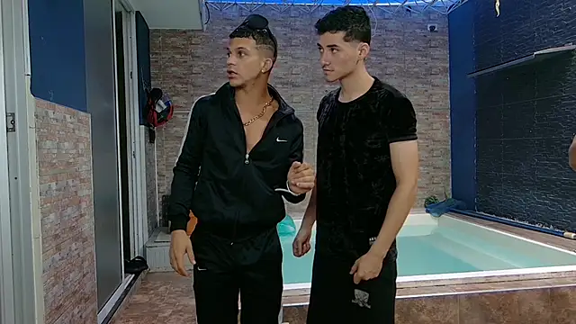 Snapshot of Boysgang_sex chatting on March 10, 11:32 am Boysgang sex online show from March 10, 11:32 am