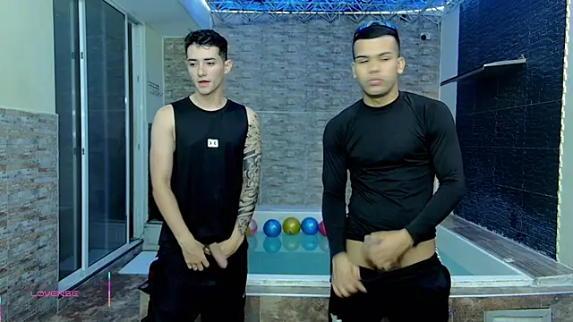 Snapshot of Boysgang_sex chatting on May 10, 11:15 am Boysgang sex online show from May 10, 11:15 am